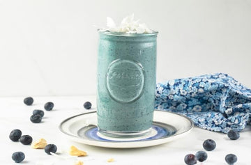 Spirulina Blueberry Cashew Cream Shake